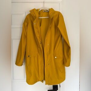 Helly Hansen Mustard Yellow Jacket - Moss raincoat